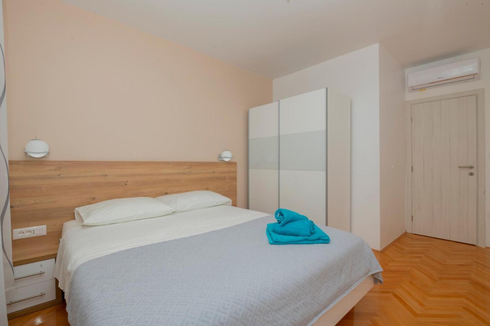 Apartments Radeljic Подстрана Номер фото